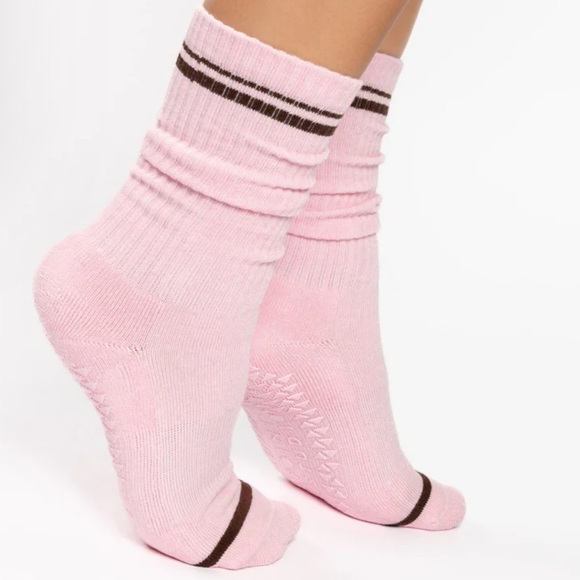 Pointe studio varsity crew grip sock in pink with brown stripe - Picture 3 of 7